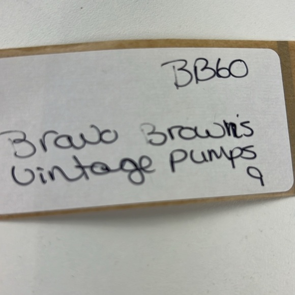 Vintage Bravo Brown's White Leather Heels - Picture 9 of 9